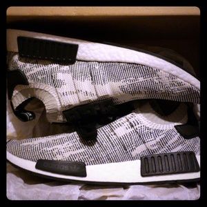 Adidas NMD_R1 Primeknit